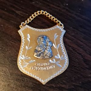 Pamatka Z Czestochowy Black Madonna Religious Gold Tone Piece